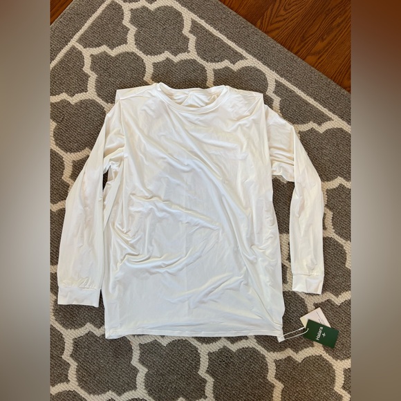 HALARA Tops - Halara White Long Sleeve Crew Neck Shirt NWT